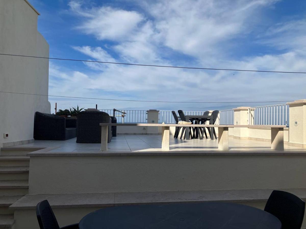 维耶斯泰La Chianca Amara Panoramica别墅 外观 照片